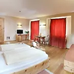 فندق تيرول - ألبينهوف 3*