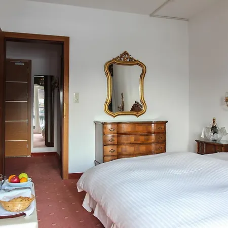 Hotel Tyrol-Alpenhof 3*