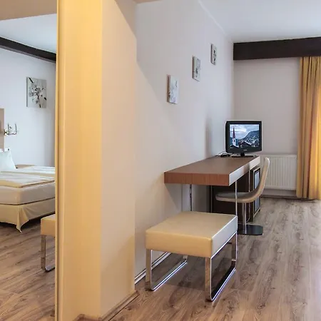 Hotel Tyrol-Alpenhof Hotel 3*