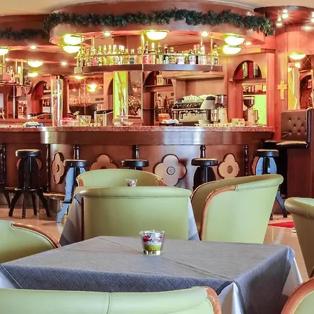 Hotel Tyrol-Alpenhof Зеефельд в Тироле