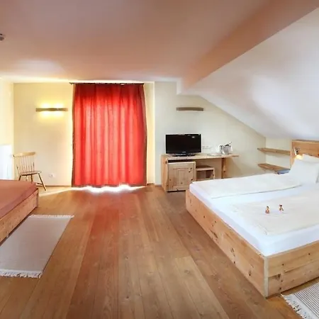 Hotel Tyrol-Alpenhof Hotel 3*