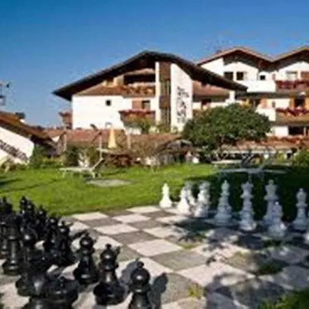 Hotel Tyrol-Alpenhof Отель Зеефельд в Тироле