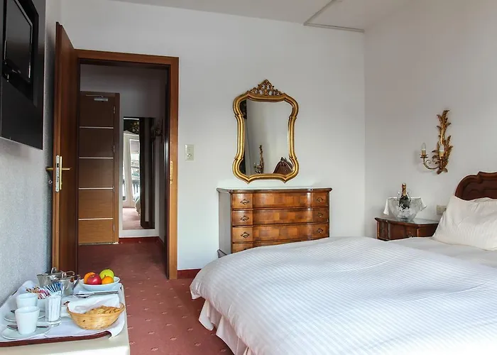 Hotel Tyrol-Alpenhof 3*