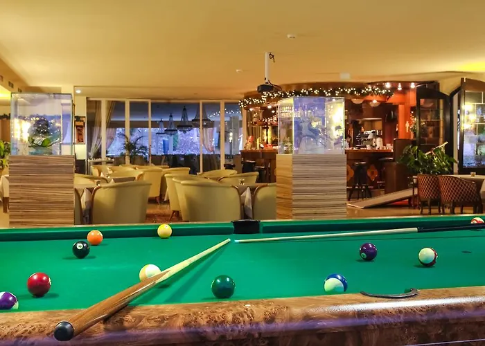 Hotel Tyrol-Alpenhof Отель Зеефельд в Тироле