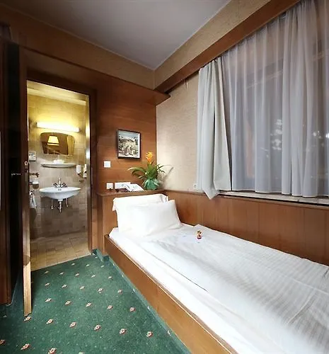 Отель Hotel Tyrol-Alpenhof 3*