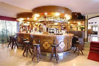 Отель Hotel Tyrol-Alpenhof Зеефельд в Тироле