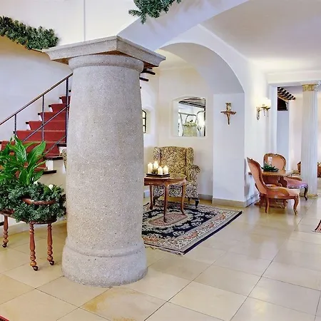 提洛尔-阿平霍夫酒店 3*