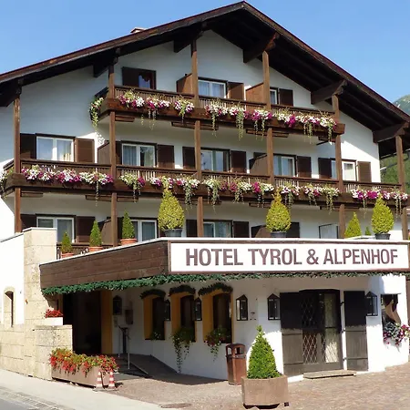 Hotel Tyrol-Alpenhof Hotel Seefeld in Tirol