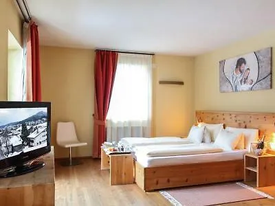 提洛尔-阿平霍夫酒店